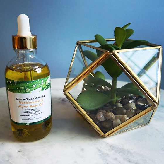 Frankincense & Myrrh Body Oil image